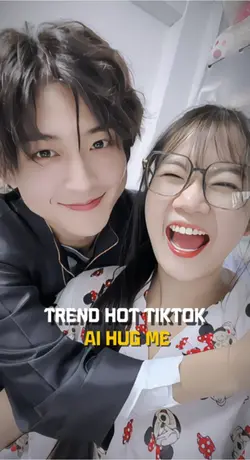 Trend AI Hug Me
