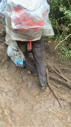 Tolong kaki saya 
