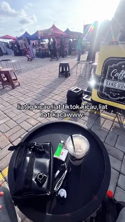 LIAT HATI KACAW