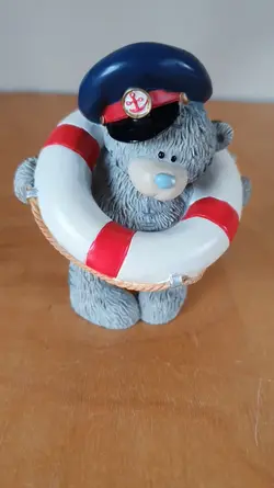 beautiful figurines 