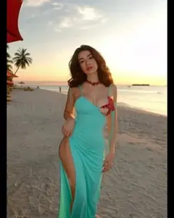 Bellydancer