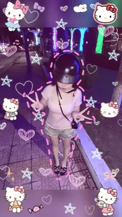 Tách nền Hello Kitty