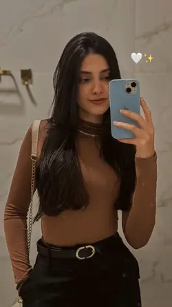 Photo mirror story