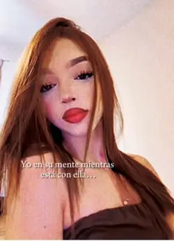 Cuando está con otra