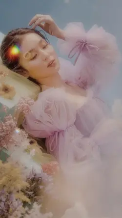 This angel flew 