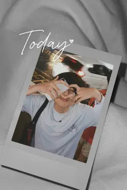 POLAROID