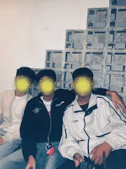 stiker bisa digeser