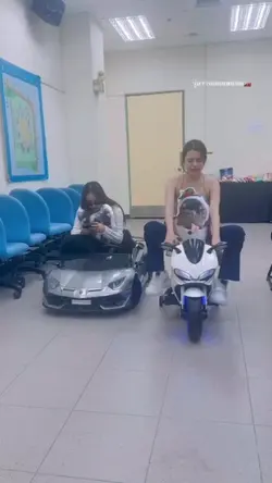 slowmo blink blink