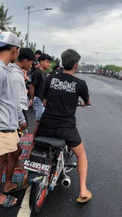 SLOWMO KECE