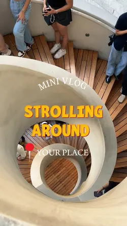 STROLLING AROUND 