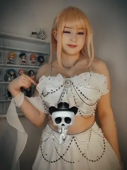 Skull face edit 3:4 
