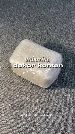 unboxing aestetik 