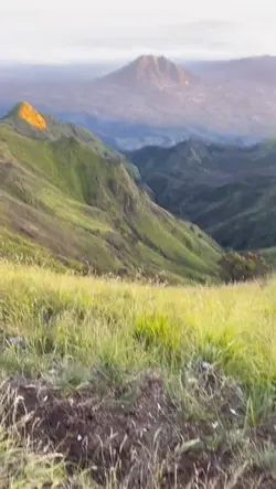 MERBABU SEINDAH ITUU