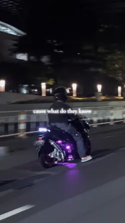 Niki slowmo sad