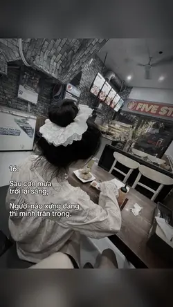 caption + màu