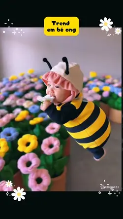 Em bé cute