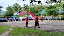 DOKUMENTASI UPACARA 
