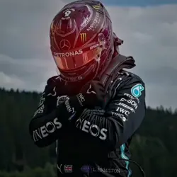 《Lewis Hamilton》