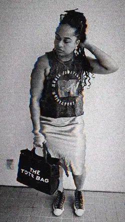 BW Babe Glitch