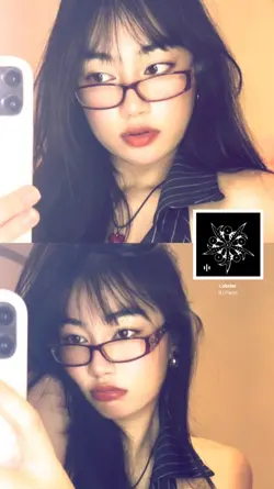 2 pics/Lobster