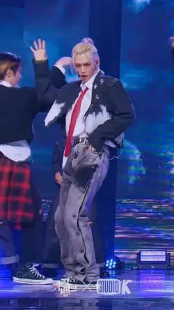 Felix dance fancam