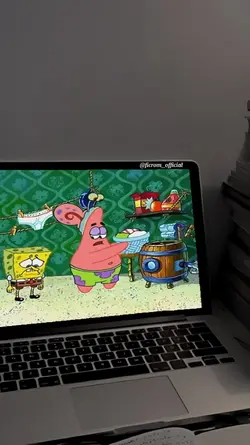 Laptop green screen
