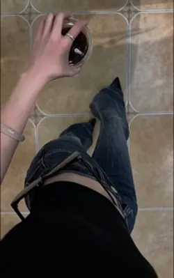Trend đeo kính 