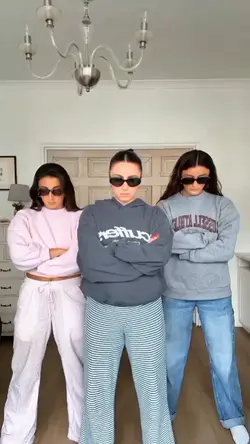 trio photo poses