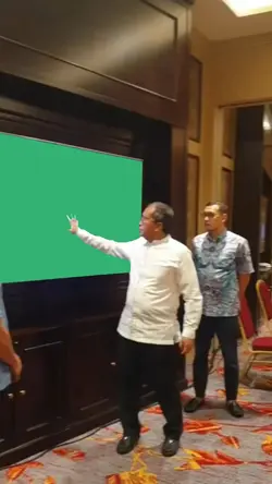 tv green screen 