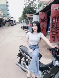 បងកុំប្រែប្រួលណា🥲🤍🕊