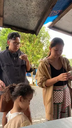 Eating timelapse