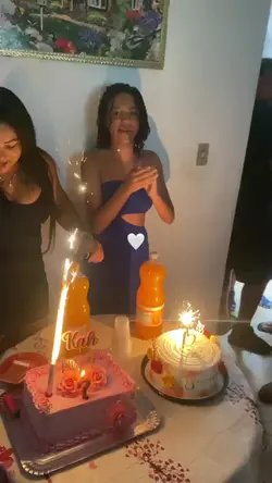 cantando parabéns!!