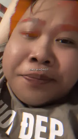 ĐAU KHÔNG…