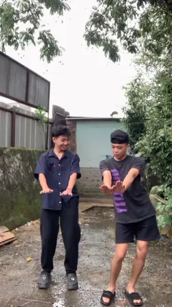 TREND GOYANG TIKTOK
