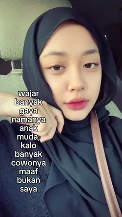wajar banyak gaya