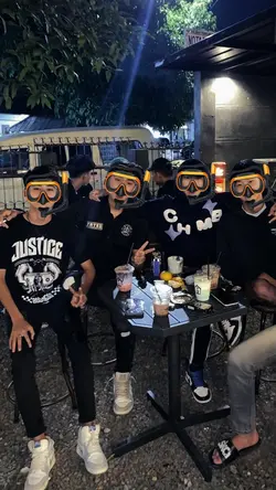kacamata stiker