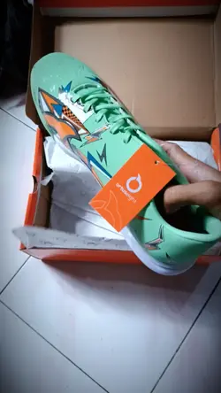 Sepatu Futsal baru 