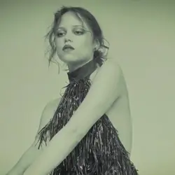 she looks stunning 