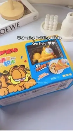 Unboxing mainan 