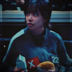 222<3