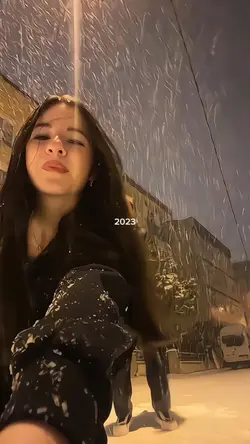 2023 x 2025