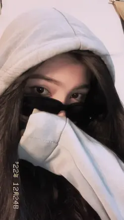 dola dola aesthetic