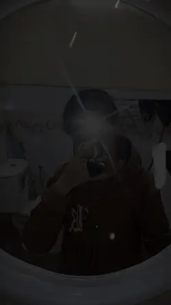 ເກືອບຫລໍ່🥲