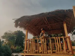 သမ္မဒကြီးဖစ်ချင်တယ်