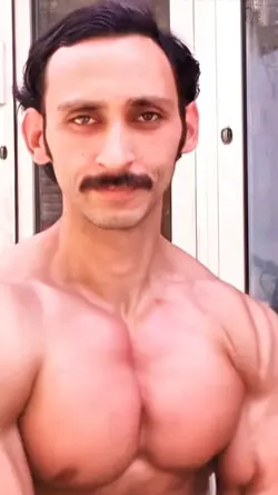 trending bodybuilder