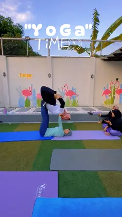 YOGA TIME 