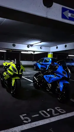 TWO MOTORBIKE 