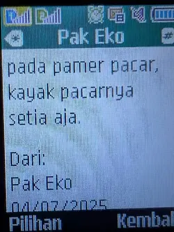 pada pamer pacar