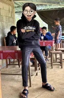 ສາວເຊໂນ