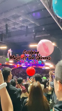 Coldplay Concert 👽✨